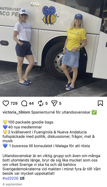 Instagrambild på SD-märkt buss med bildtexten från @victoria_tiblom: Spanienturné för utlandssvenskar
100 packade goodie bags
40 nya medlemmar
2 kvällsevent i Fuengirola & Nueva Andalucia fullspäckade med politik, diskussioner, frågor, mat & musik
1 bussresa till konsulatet i Malaga for att rösta

Utlandssvenskar är en viktig grupp och även om många bott utomlands länge, bryr de sig lika mycket som oss om vilket Sverige vi ska ha och då behövs Sverigedemokraterna vid makten i minst fyra år till…